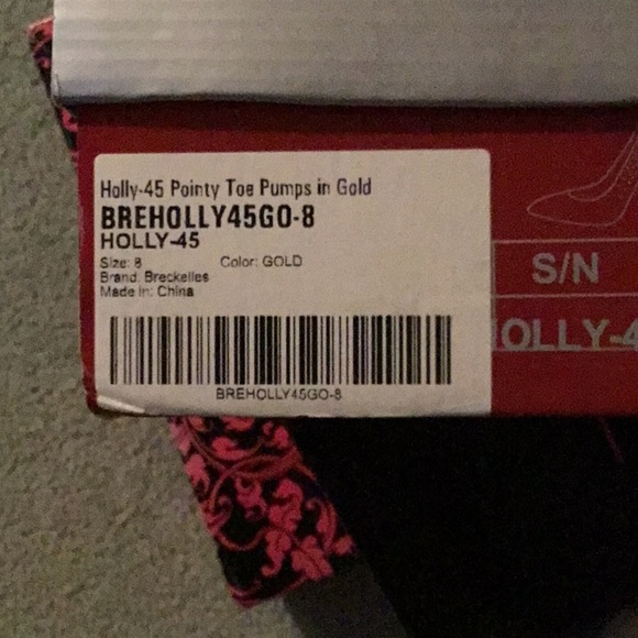 Breckelle’s Holly gold metallic pumps 🔴 - Picture 8 of 8